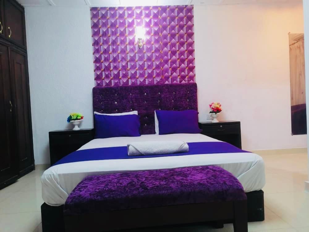 Zunox Guest House Freetown Ngoại thất bức ảnh