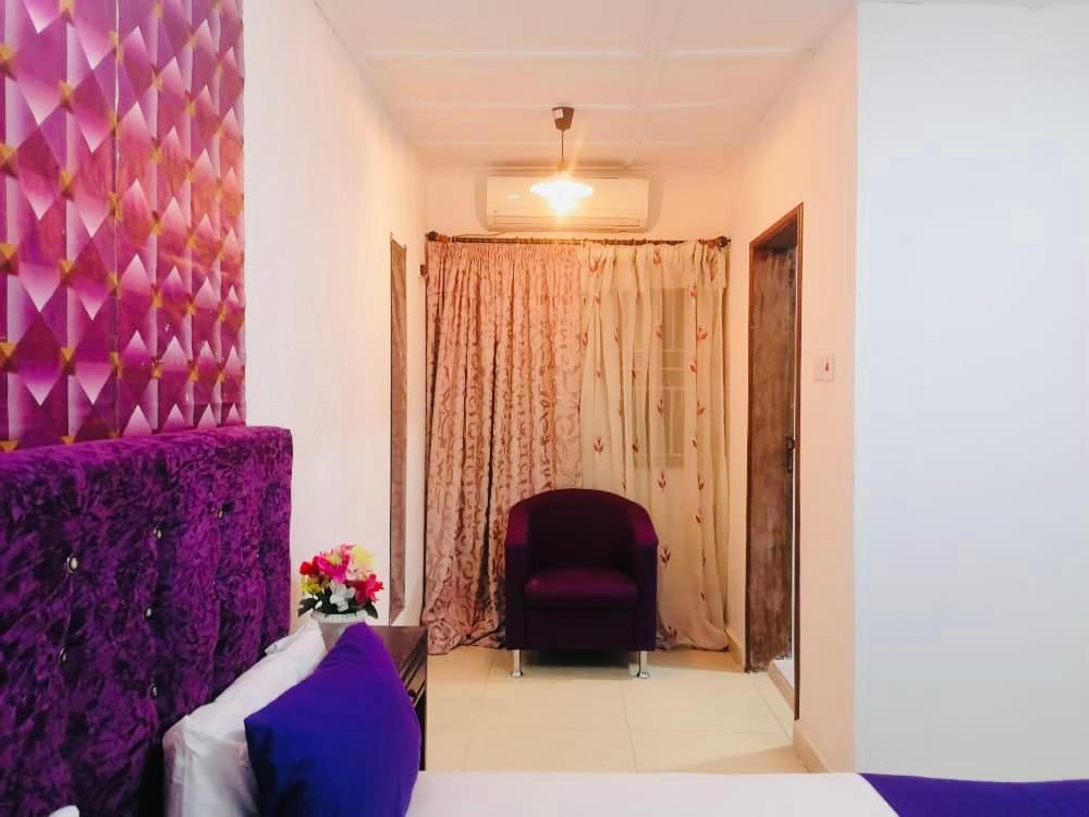 Zunox Guest House Freetown Ngoại thất bức ảnh
