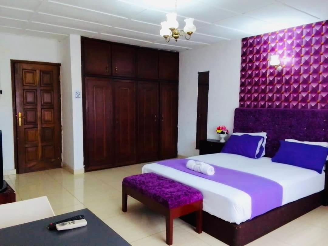 Zunox Guest House Freetown Ngoại thất bức ảnh