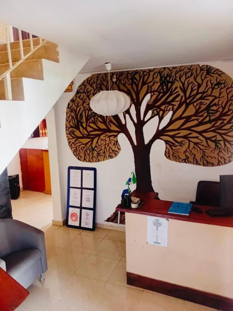 Zunox Guest House Freetown Ngoại thất bức ảnh