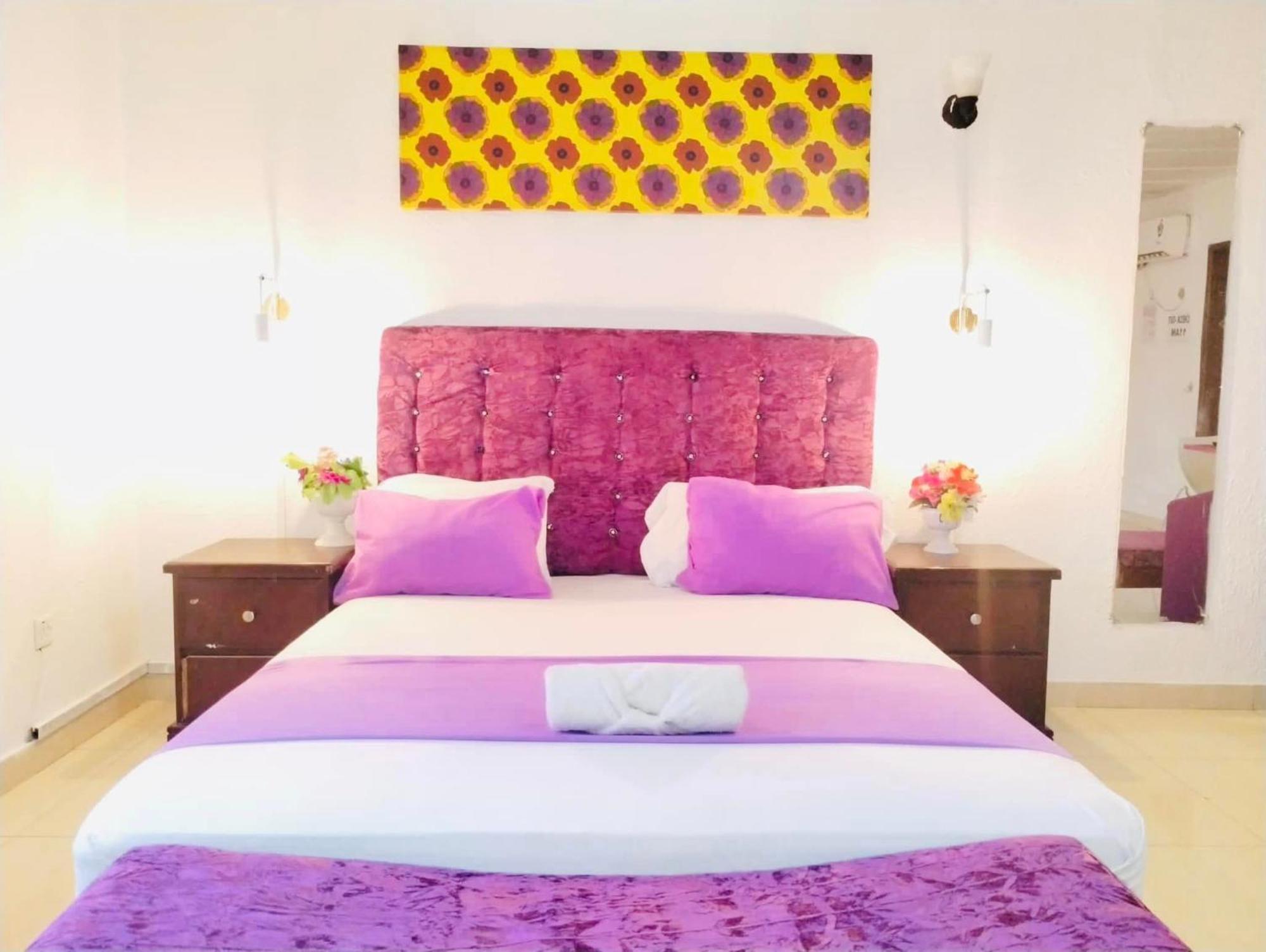 Zunox Guest House Freetown Ngoại thất bức ảnh